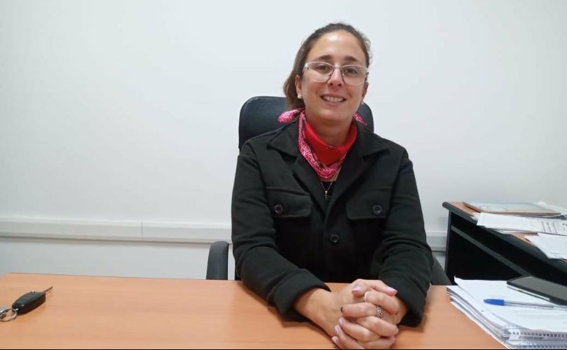 Eliana Girotti en la oficina de Desarrollo Social