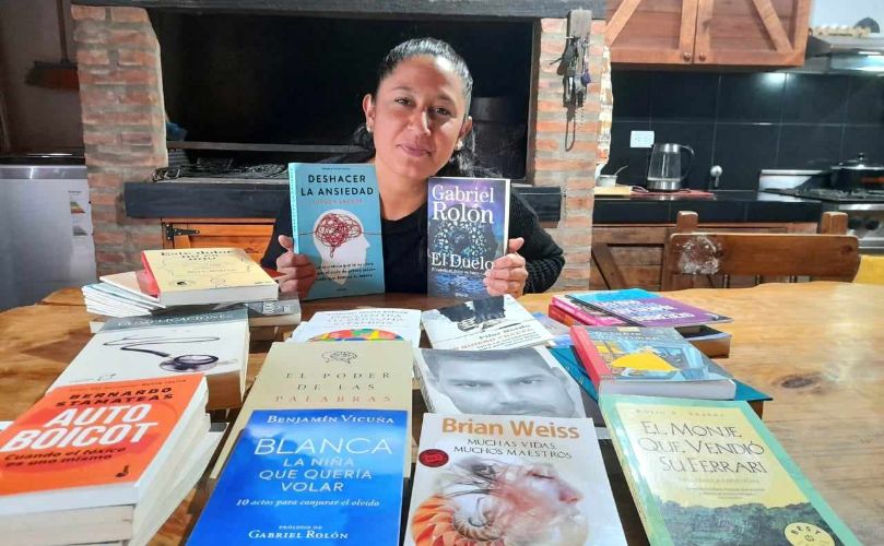 Nadia Nuñez y sus libros