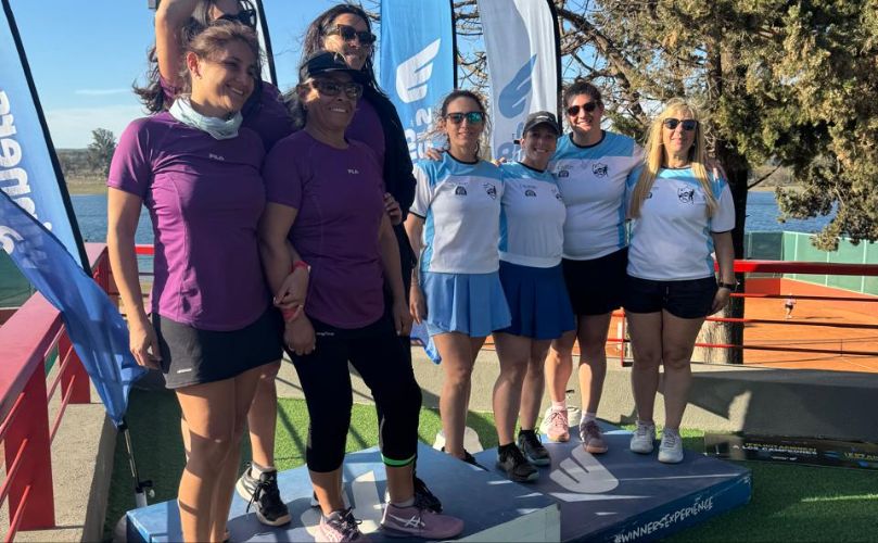 Tenistas luego de competir en Córdoba 