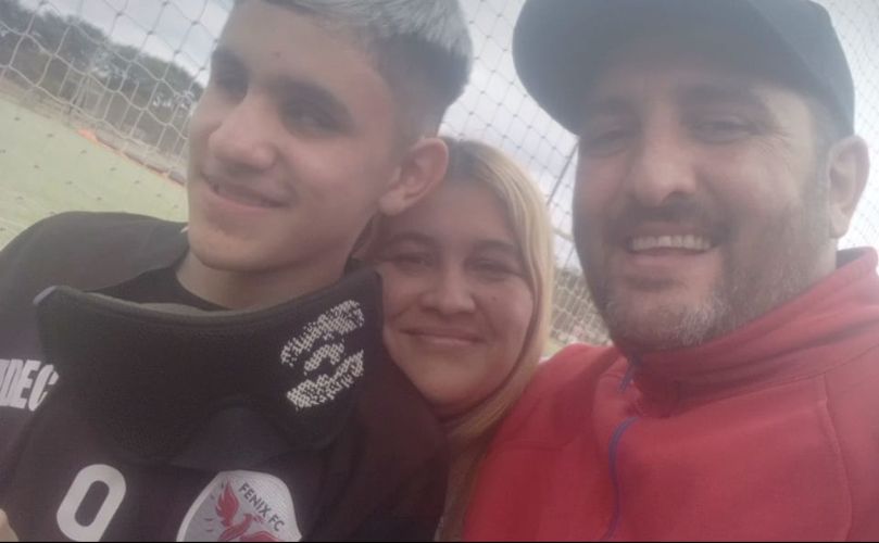 Aarón juntó a su familia