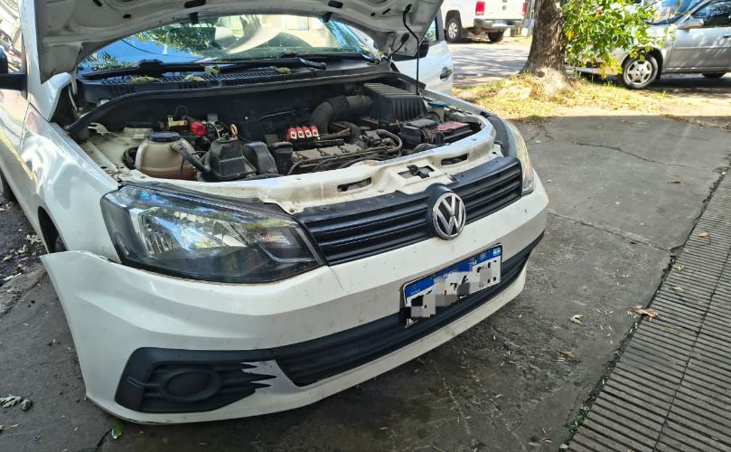 El auto ha quedado destrozado