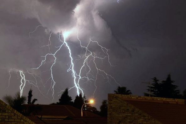 Continúa el alerta