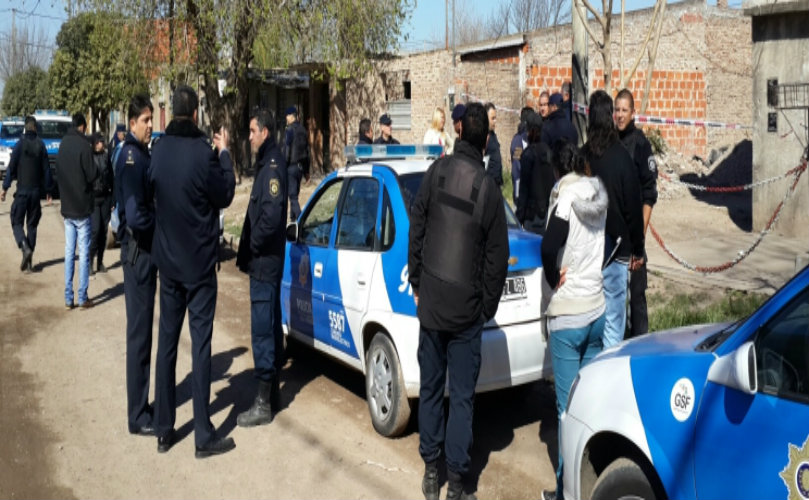 Gran despliegue policial en la zona del tiroteo de El Mistol al 100. (Rosario3)