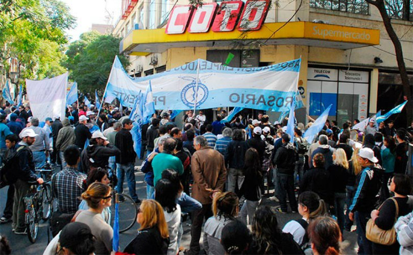 La medida explica que la ley del descanso dominical perjudica a la empresa.