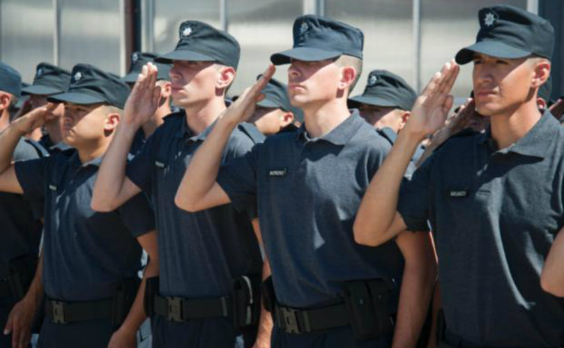 'Es prioritario que el poder político recupere el mando de la fuerza policial'