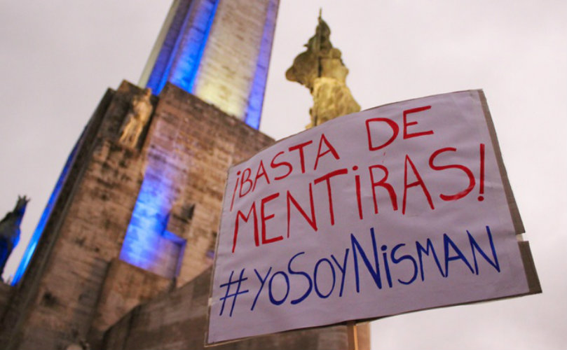 Tras la muerte del fiscal, hubo una movilización en el Monumento