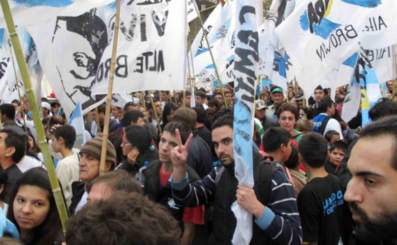 Ya está puesta en marcha la maquinaria militante.