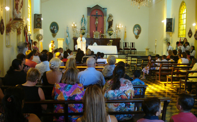 Misa en la iglesia San José 