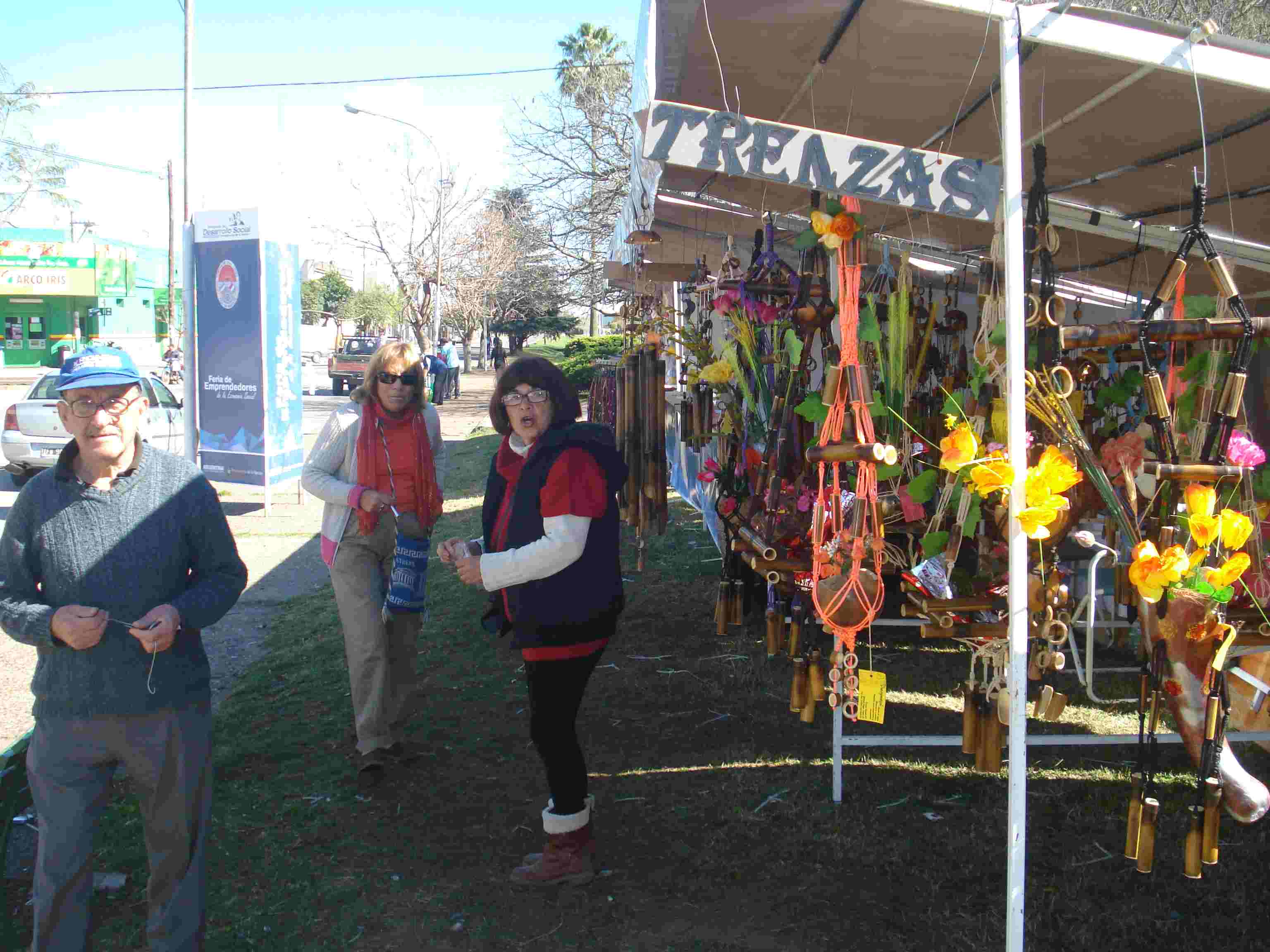 Los emprendedores presentes en cada evento público