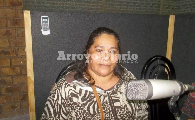 Miriam Solís, esta mañana en los estudios de Radio Extremo 106.9