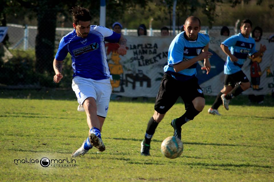 Chitzoff sorprendió a todos y jugó de arranque // Foto: La Imagen del Futbol