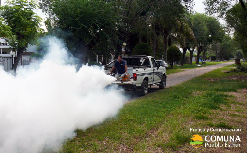 Fumigación en Pueblo Esther