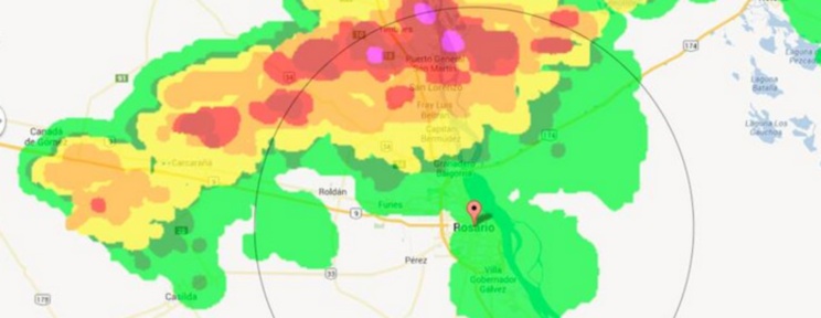  A las 19, los focos de tormenta estaban al norte de Rosario. (Rain-alarm.com)