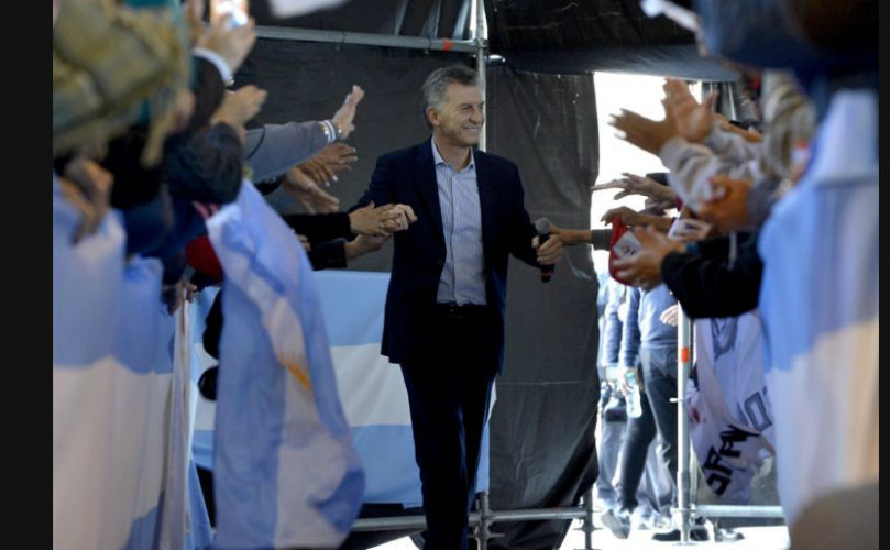 Macri, al llegar al acto en Santiago del Estero. 