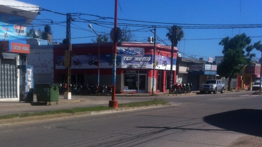 El local, ubicado en Juan D. Peron y Pablo Iglesias, fue baleado durante la madrugada del domingo