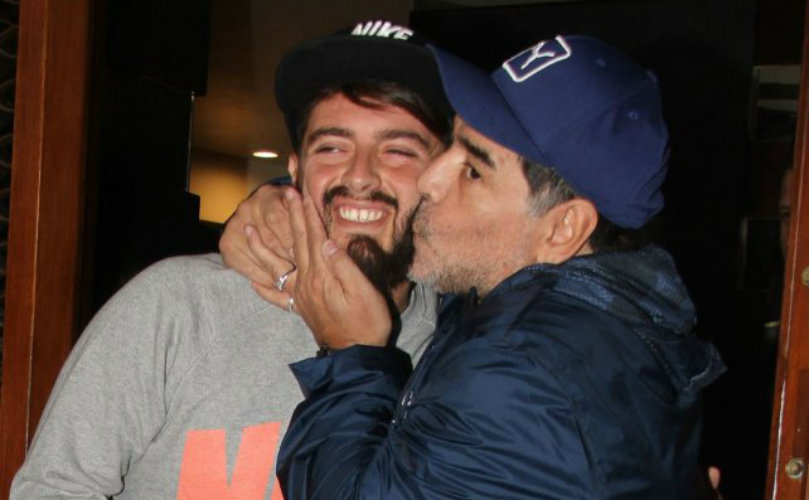 Diego se reencontró con su hijo 