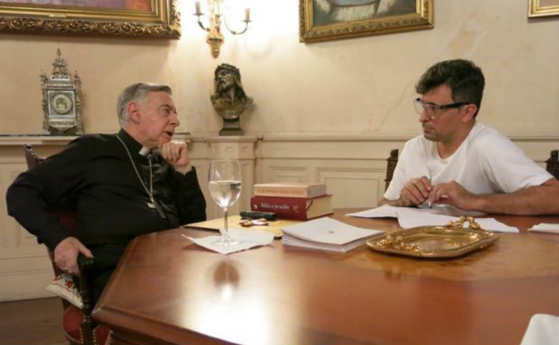 Monseñor Aguer y Franco Torchia, durante la entrevista