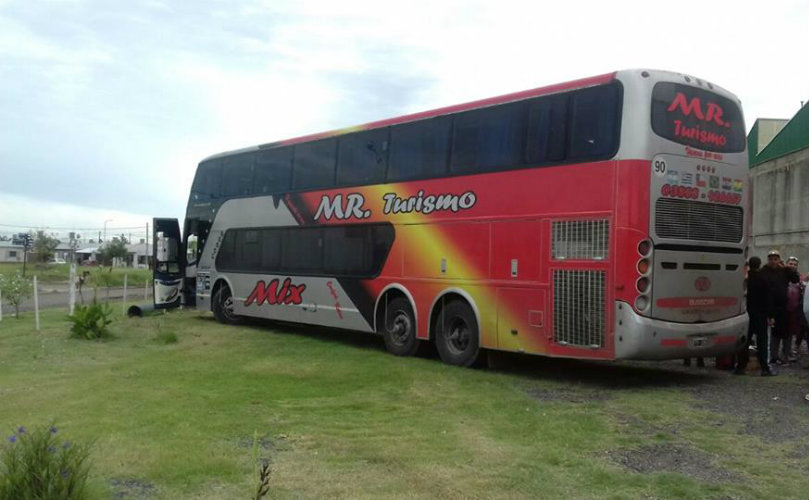 El micro trasladaba 57 pasajeros 