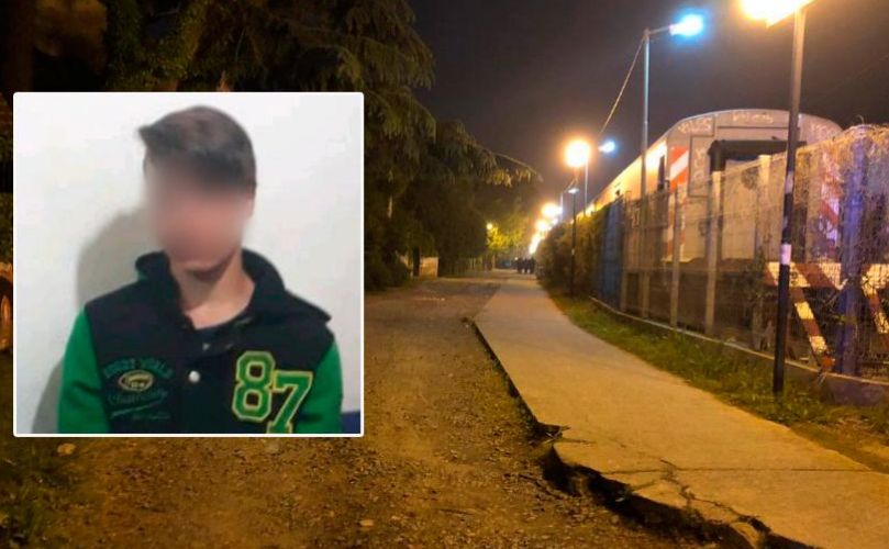 Un adolescente de 15 años fue detenido esta madrugada, acusado de ser el autor del asesinato de su p