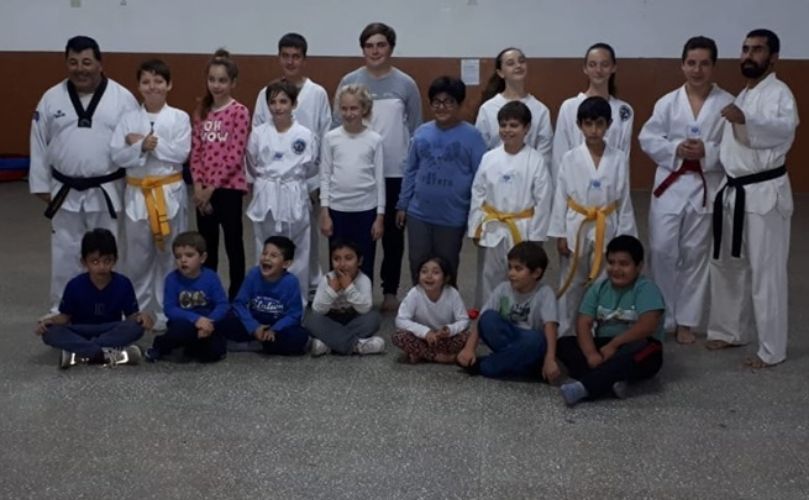 Taekwondo en el club Libertad