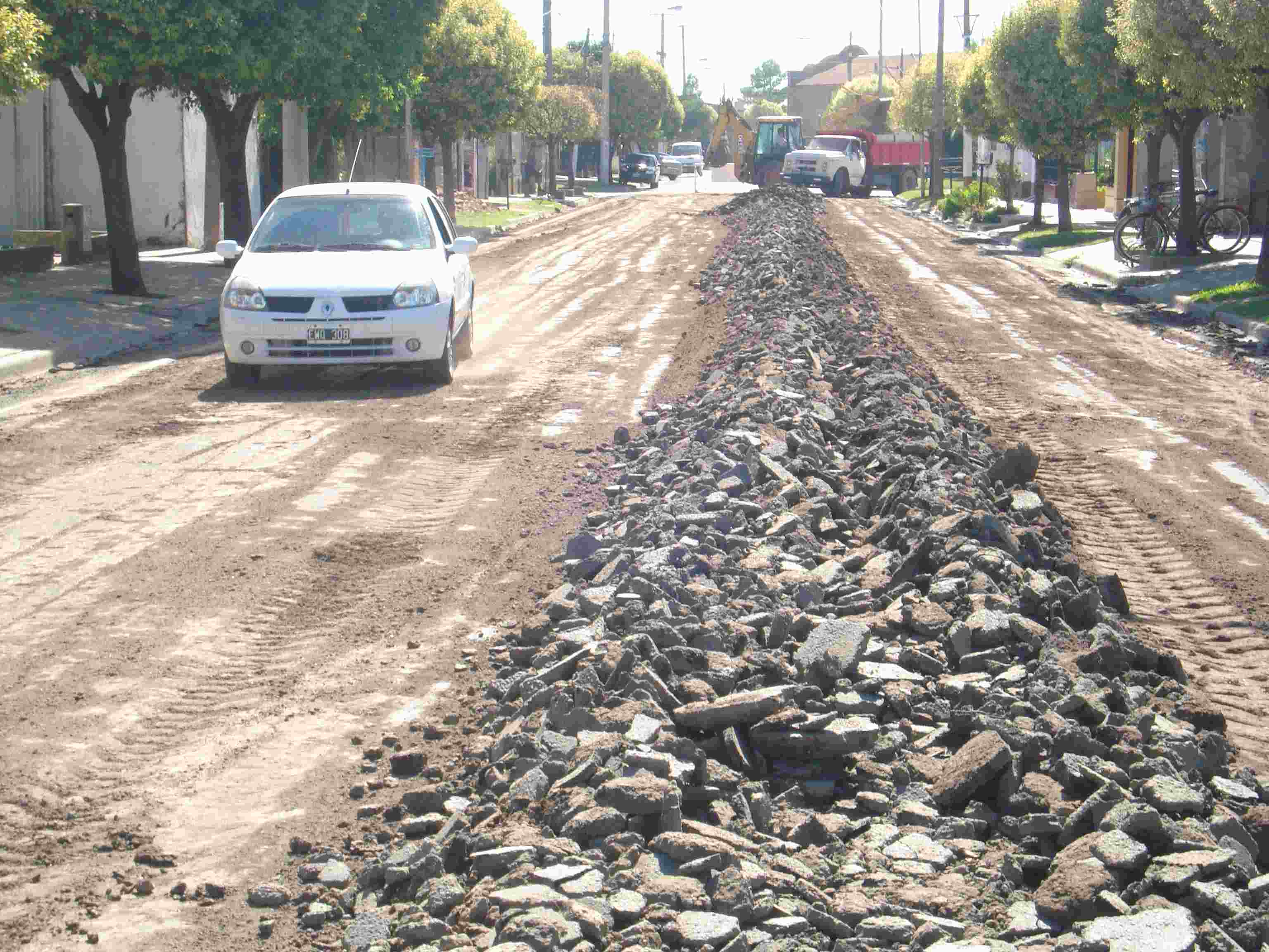 Calle Italia entre San Juan y Mendoza