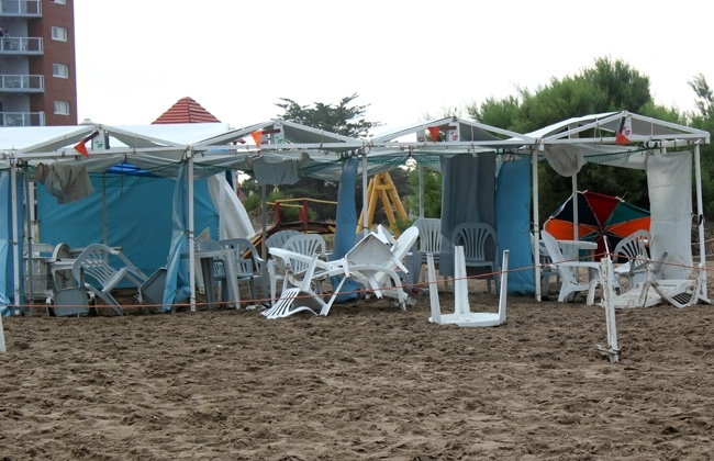 Una nena de 11 años captó el momento en que meteoro se precipitó en el balneario Afrika