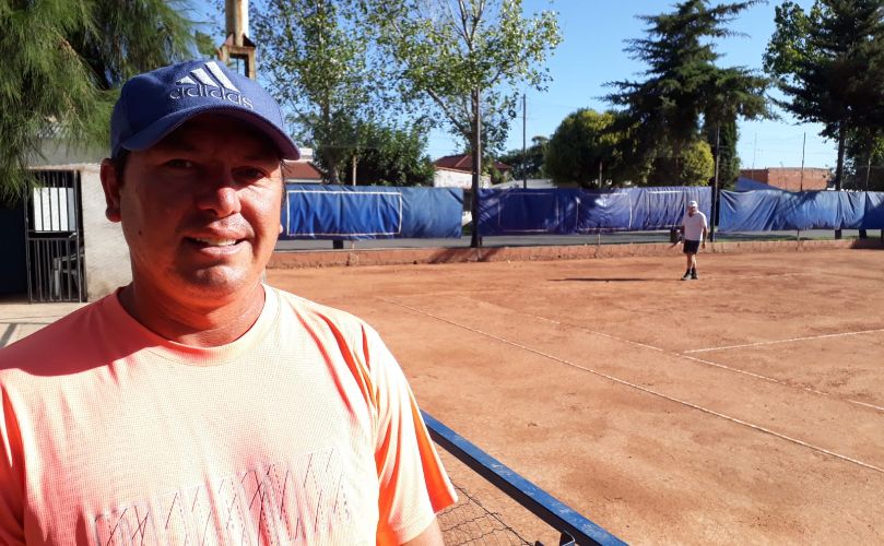 Fredy Medina, profesor de Tenis